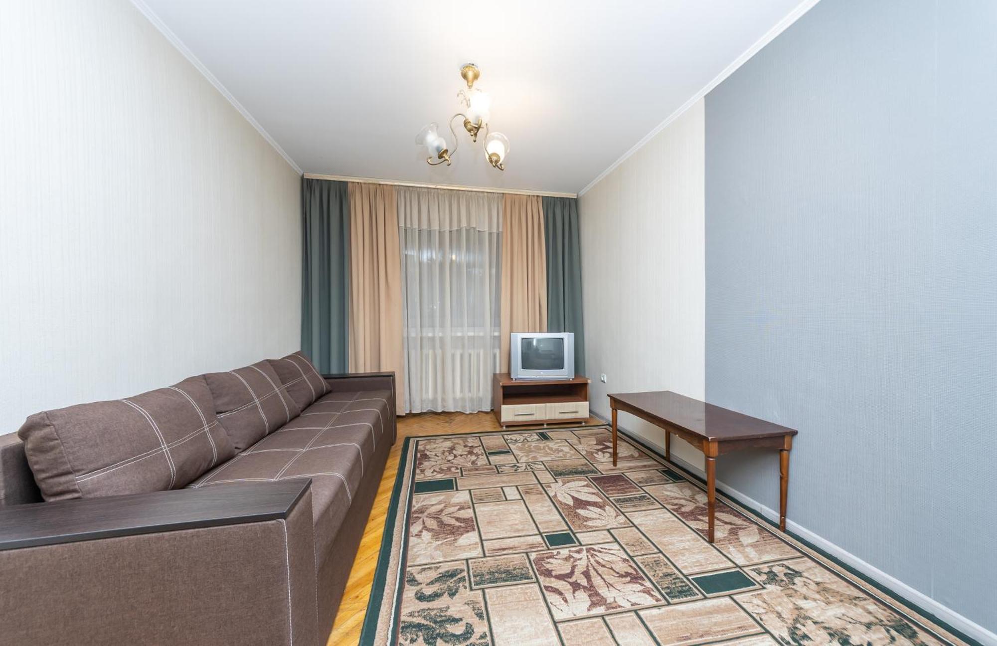 1К.Квартира В Центре Печерска.Лабораторный Пер.26 Kiev Esterno foto